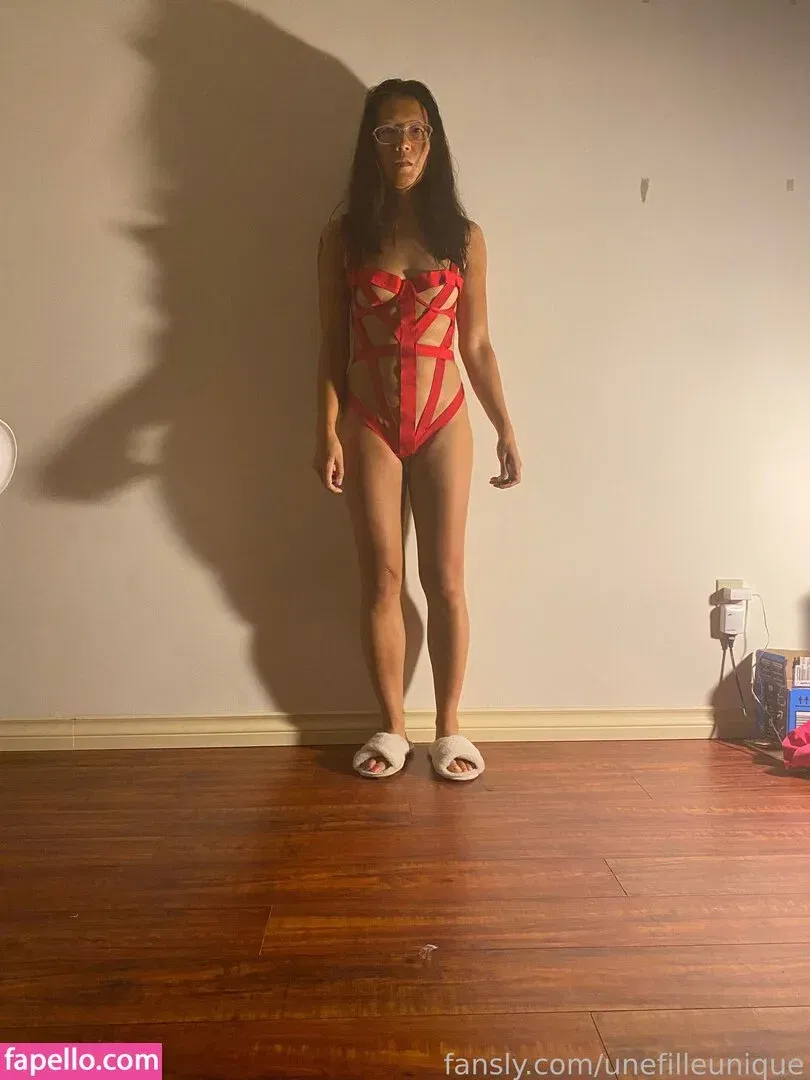 fille___de___06 / unefilleunique Onlyfans Photo Gallery 