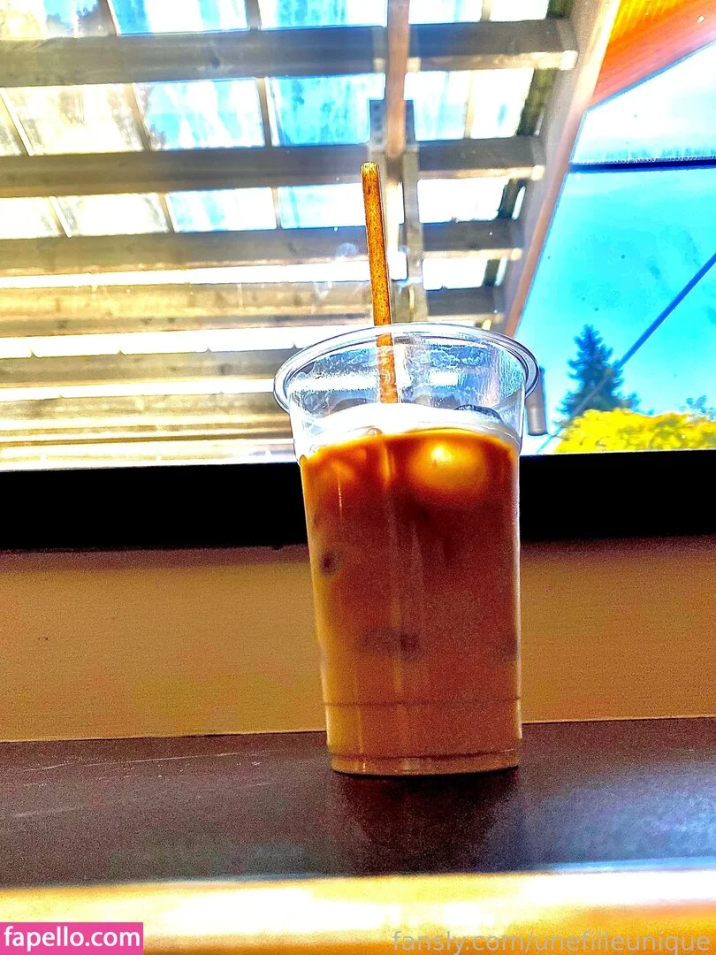 fille___de___06 / unefilleunique Onlyfans Photo Gallery 