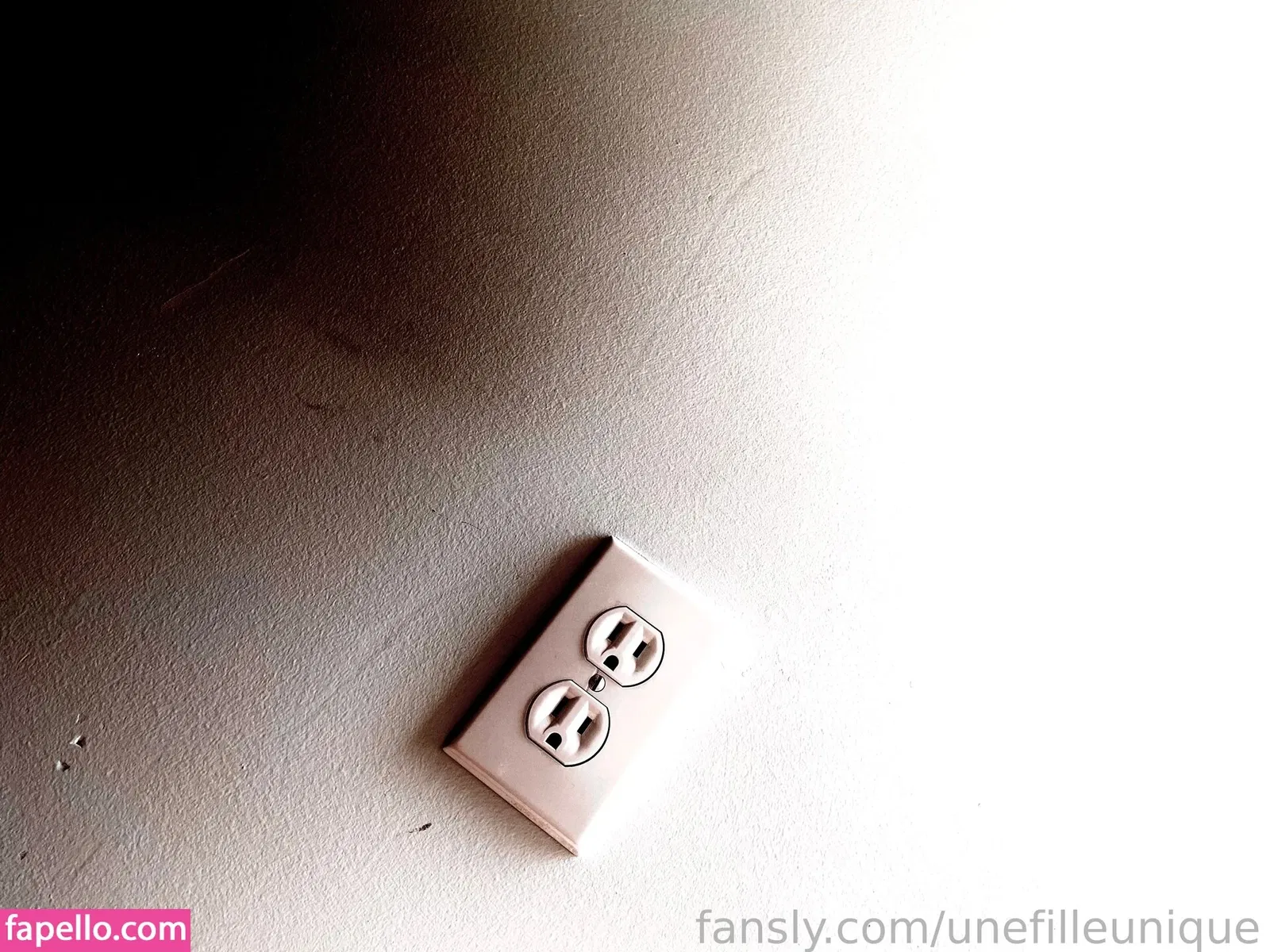 fille___de___06 / unefilleunique Onlyfans Photo Gallery 