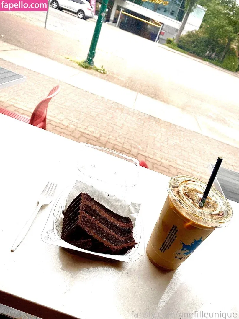 fille___de___06 / unefilleunique Onlyfans Photo Gallery 