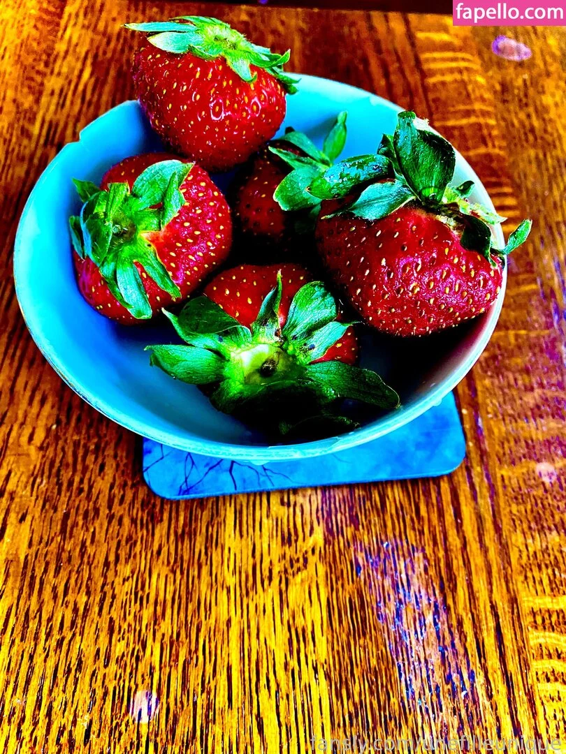 fille___de___06 / unefilleunique Onlyfans Photo Gallery 