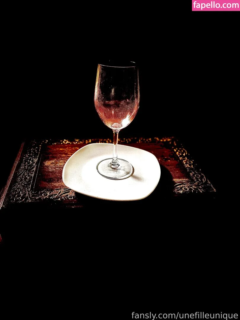 fille___de___06 / unefilleunique Onlyfans Photo Gallery 