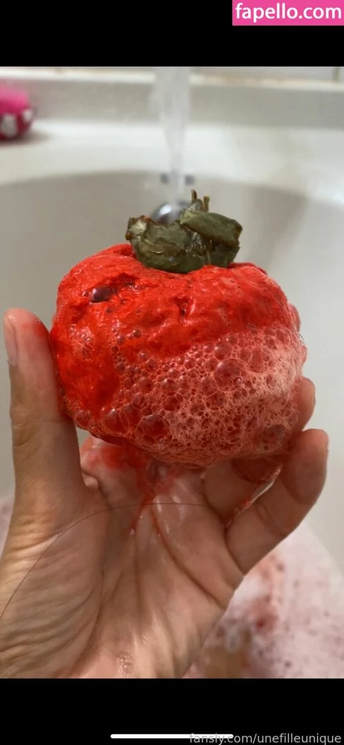 fille___de___06 / unefilleunique Onlyfans Photo Gallery 