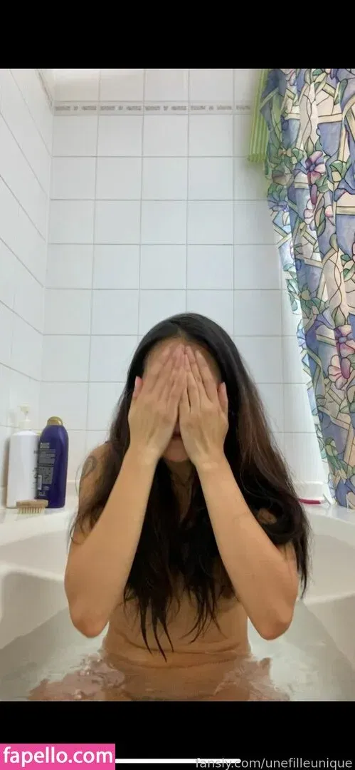 fille___de___06 / unefilleunique Onlyfans Photo Gallery 