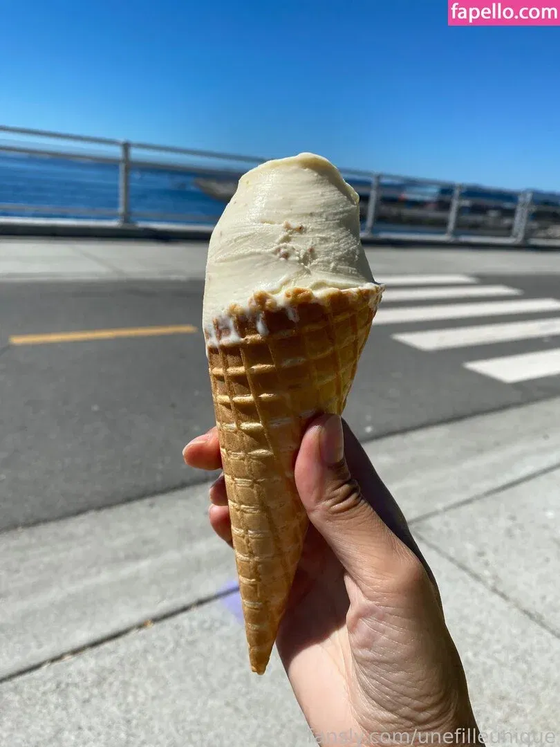 fille___de___06 / unefilleunique Onlyfans Photo Gallery 