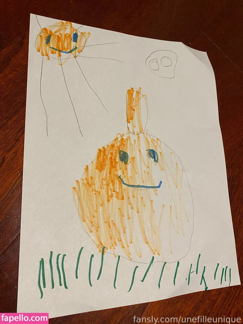 fille___de___06 / unefilleunique Onlyfans Photo Gallery 