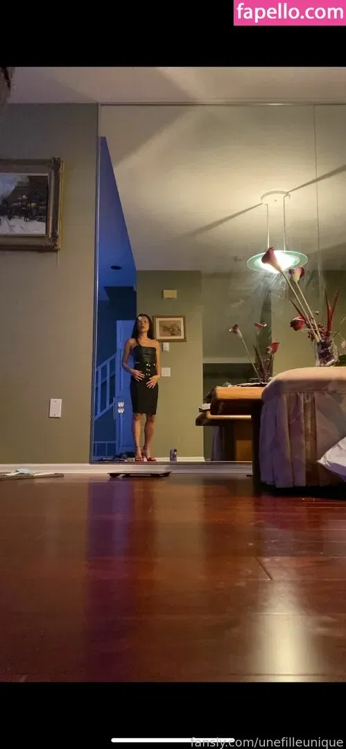 fille___de___06 / unefilleunique Onlyfans Photo Gallery 