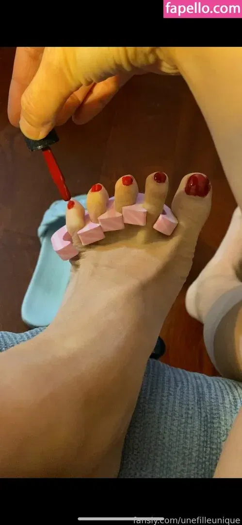 fille___de___06 / unefilleunique Onlyfans Photo Gallery 