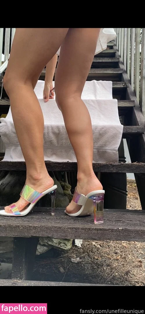 fille___de___06 / unefilleunique Onlyfans Photo Gallery 