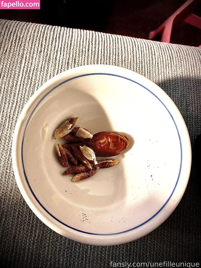 fille___de___06 / unefilleunique Onlyfans Photo Gallery 