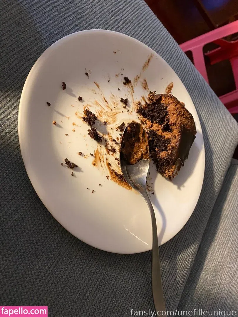 fille___de___06 / unefilleunique Onlyfans Photo Gallery 