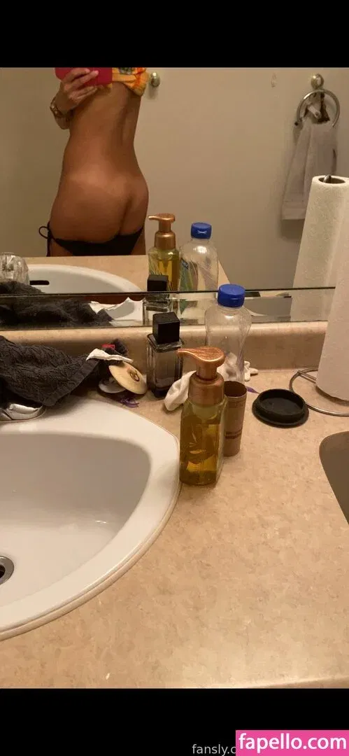 fille___de___06 / unefilleunique Onlyfans Photo Gallery 