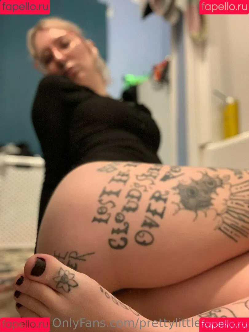 pre.ttylil13 / prettylittlefreak13 Onlyfans Photo Gallery 