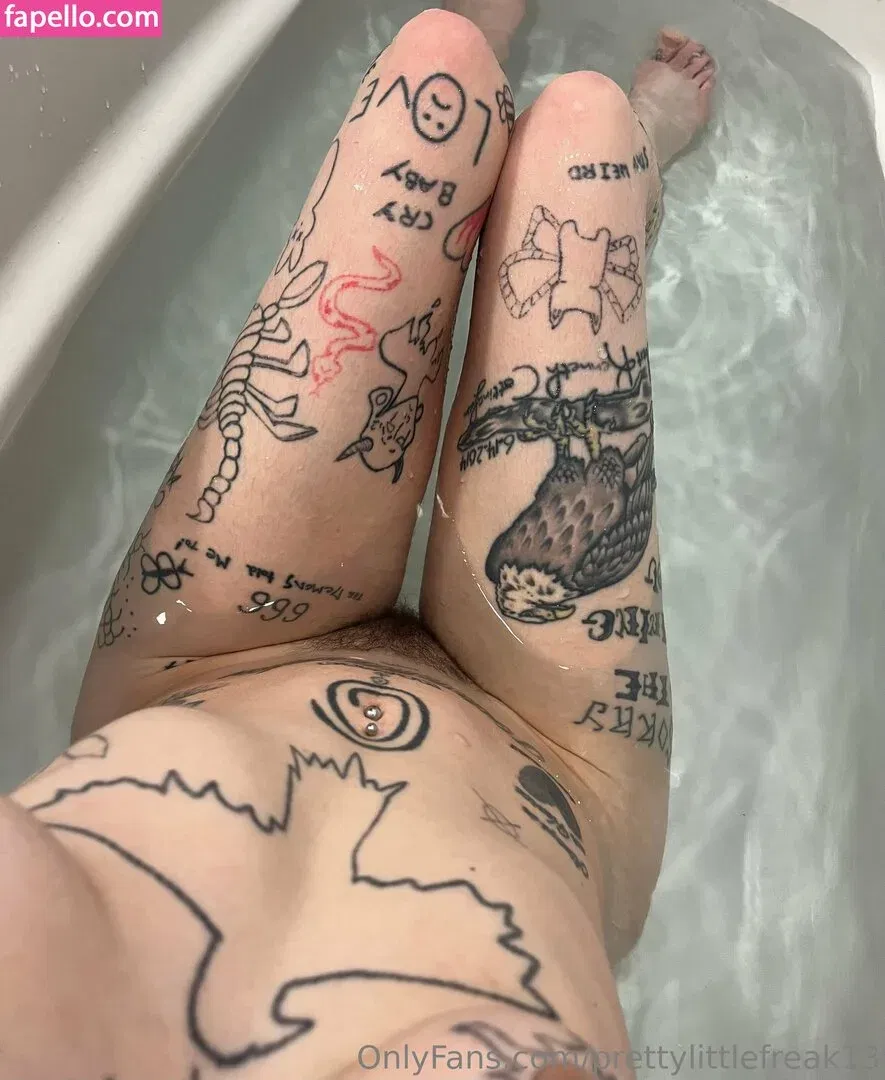 pre.ttylil13 / prettylittlefreak13 Onlyfans Photo Gallery 