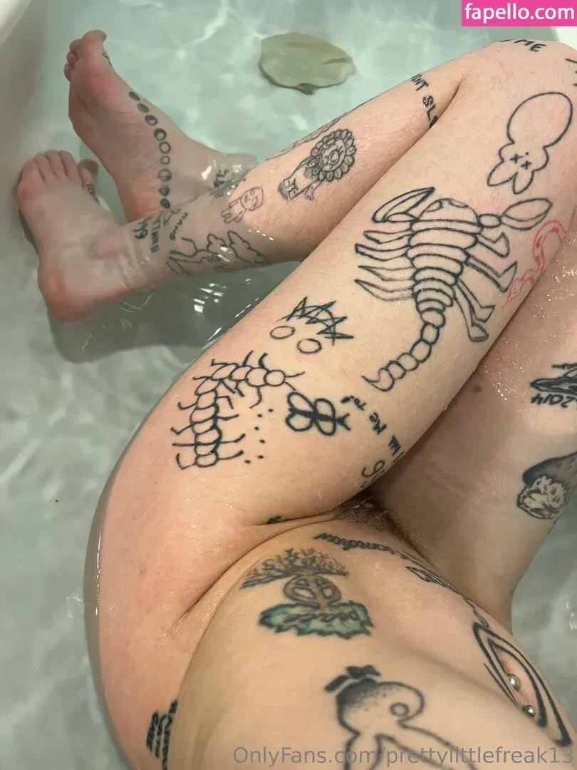 pre.ttylil13 / prettylittlefreak13 Onlyfans Photo Gallery 
