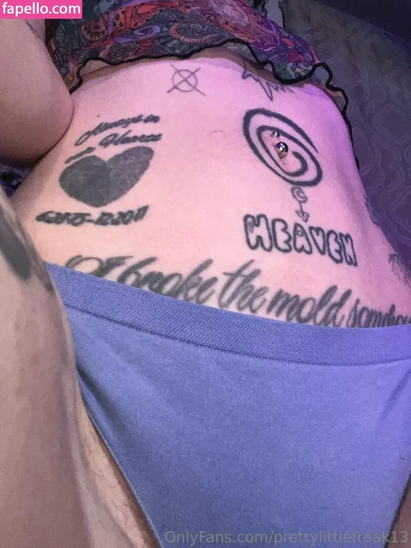 pre.ttylil13 / prettylittlefreak13 Onlyfans Photo Gallery 