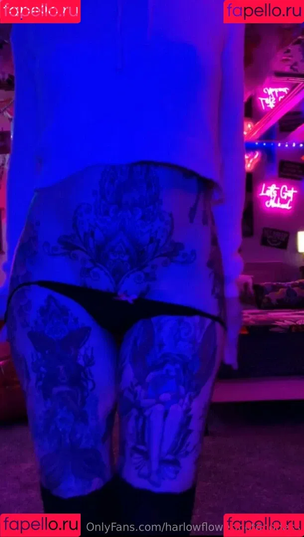 harlowflowerfootgoddess / hippyharlow Onlyfans Photo Gallery 