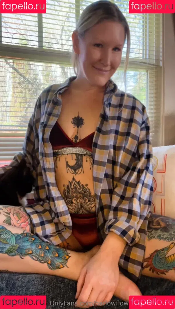 harlowflowerfootgoddess / hippyharlow Onlyfans Photo Gallery 