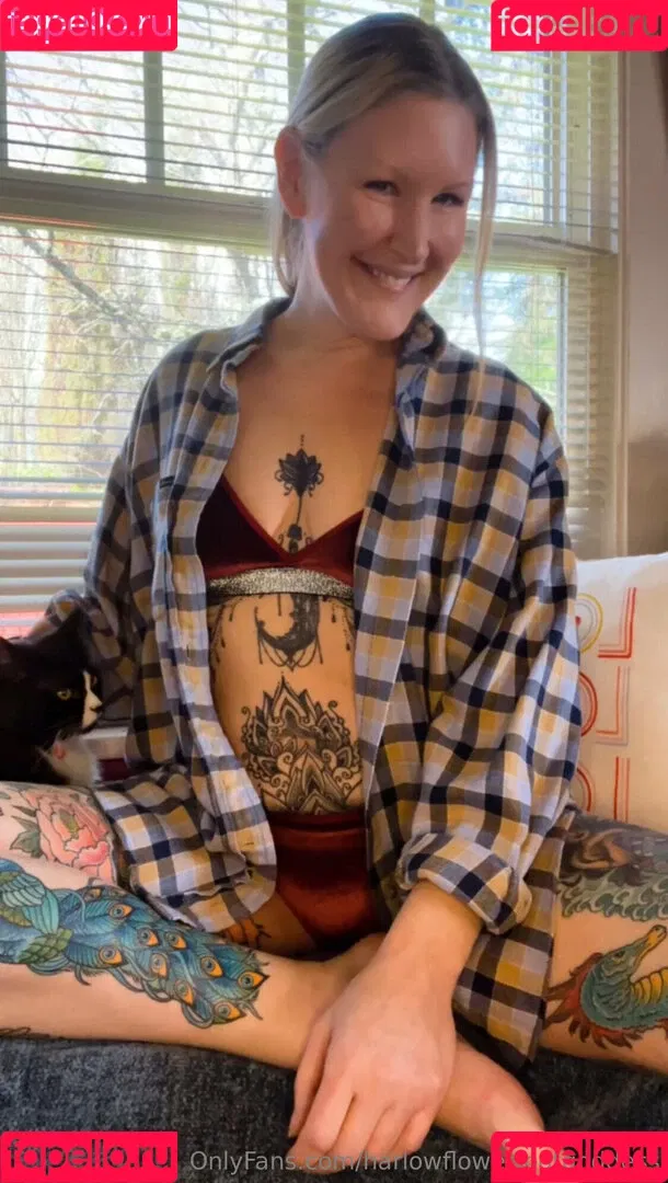 harlowflowerfootgoddess / hippyharlow Onlyfans Photo Gallery 
