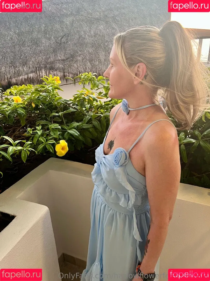 harlowflowerfootgoddess / hippyharlow Onlyfans Photo Gallery 
