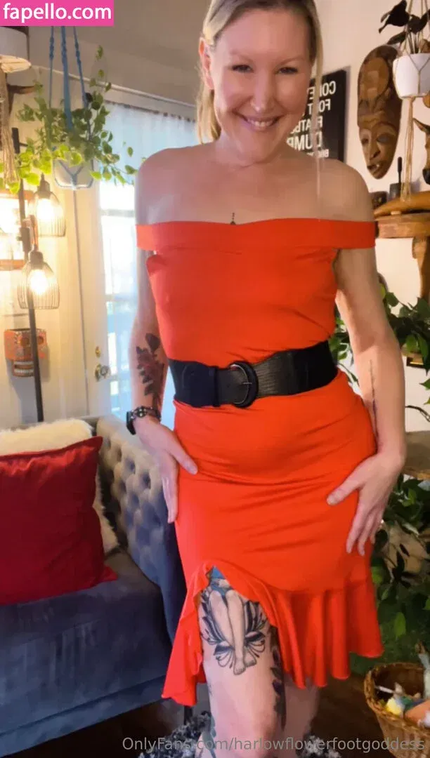 harlowflowerfootgoddess / hippyharlow Onlyfans Photo Gallery 
