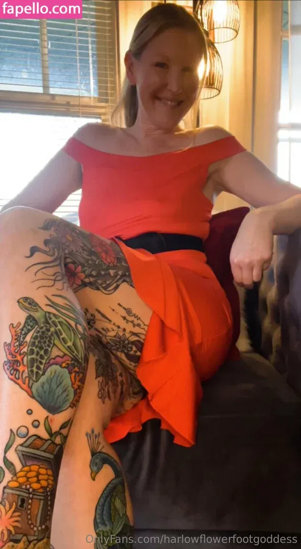 harlowflowerfootgoddess / hippyharlow Onlyfans Photo Gallery 