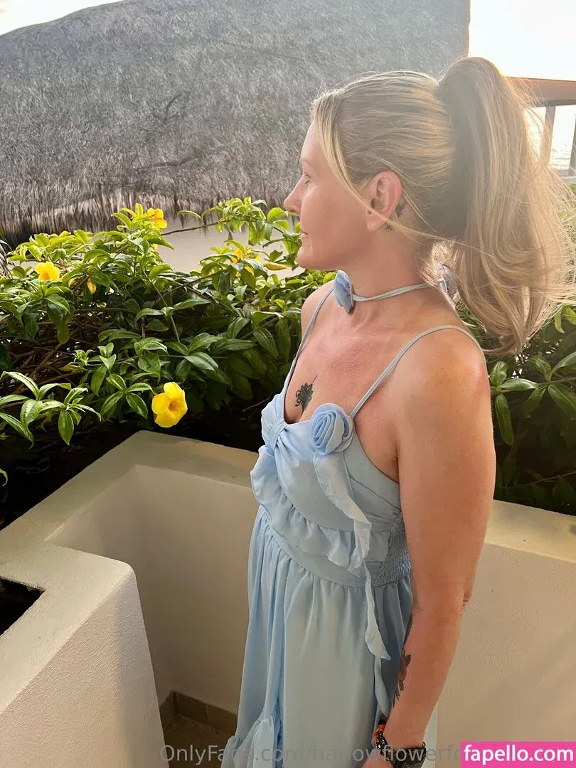 harlowflowerfootgoddess / hippyharlow Onlyfans Photo Gallery 