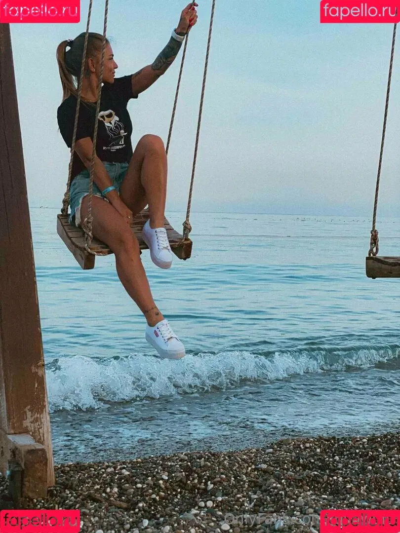 Julia Wind / julia.wind / juliawind Onlyfans Photo Gallery 