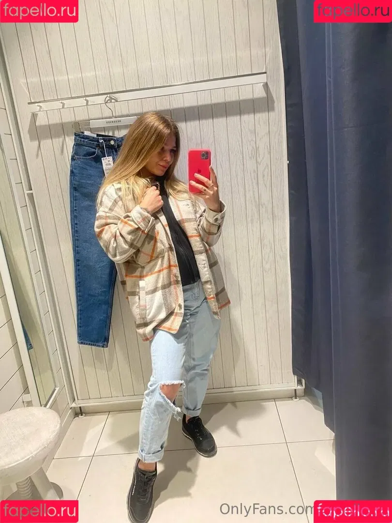 Julia Wind / julia.wind / juliawind Onlyfans Photo Gallery 