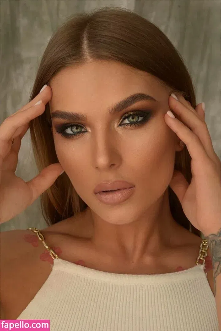 Julia Wind / julia.wind / juliawind Onlyfans Photo Gallery 