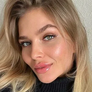 Julia Wind / julia.wind / juliawind Onlyfans Photo Gallery 