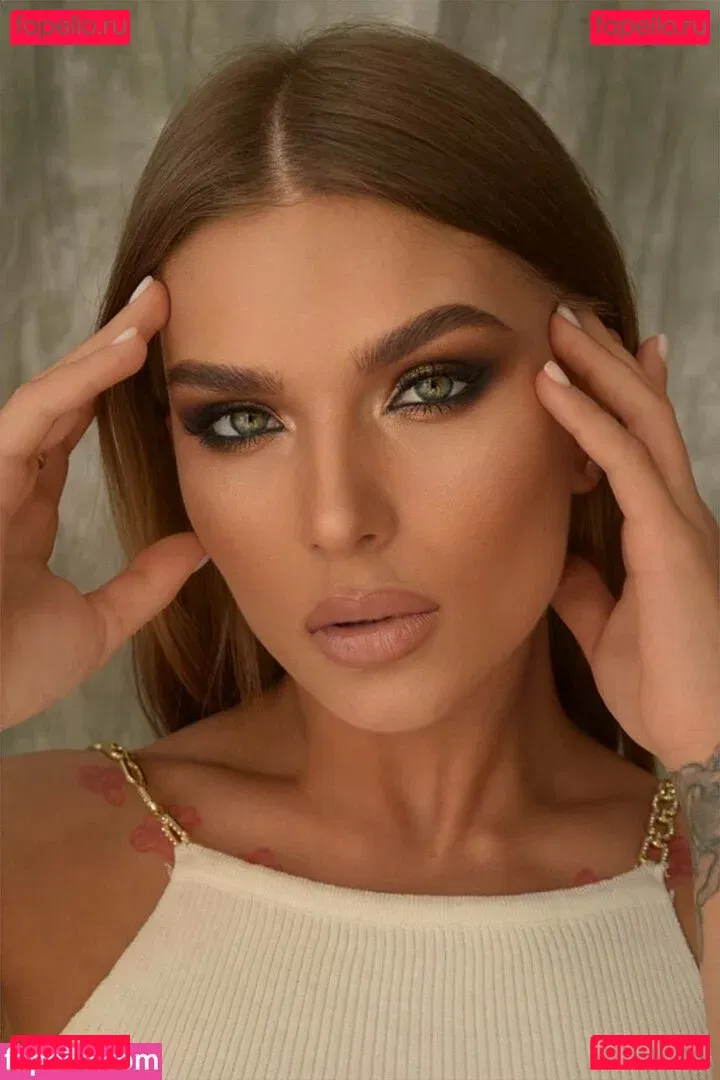 Julia Wind / julia.wind / juliawind Onlyfans Photo Gallery 