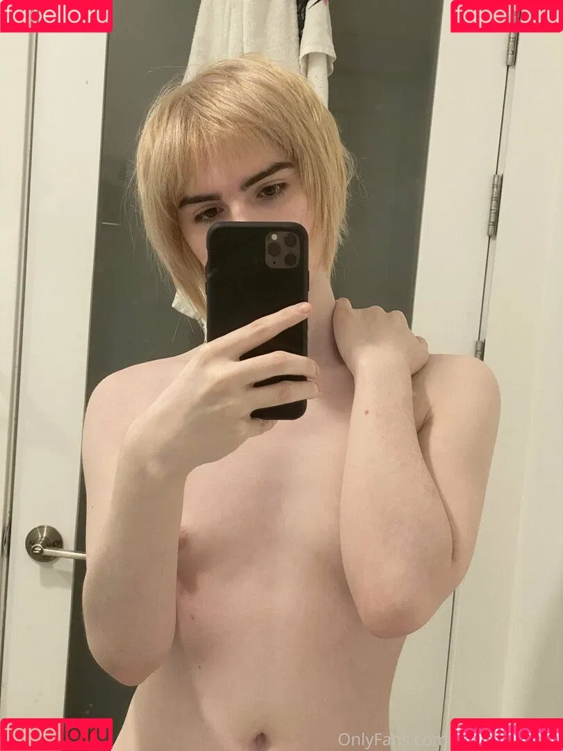 jeanhollywood / sodacattv Onlyfans Photo Gallery 