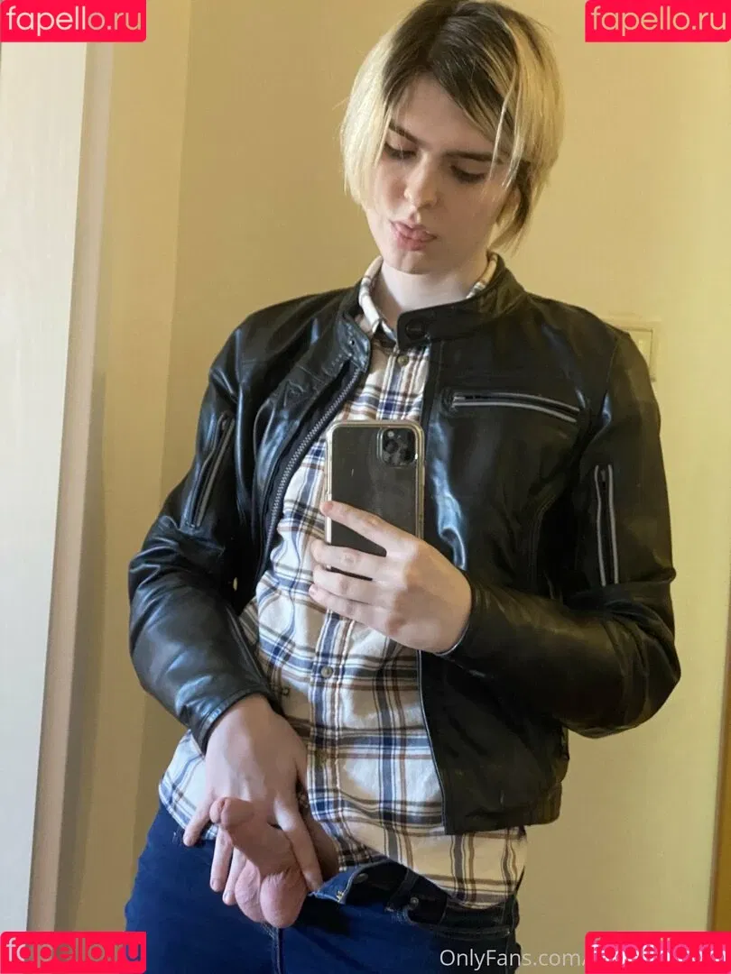 jeanhollywood / sodacattv Onlyfans Photo Gallery 