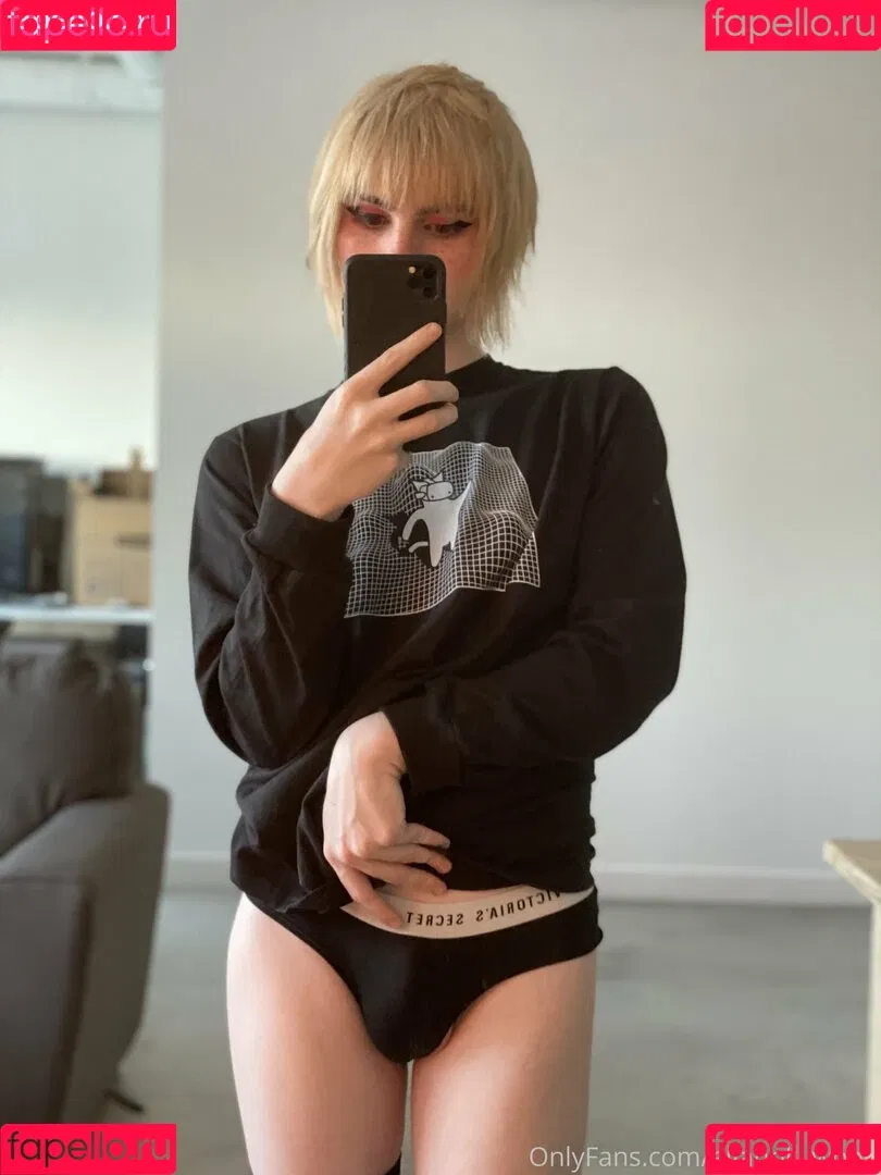 jeanhollywood / sodacattv Onlyfans Photo Gallery 