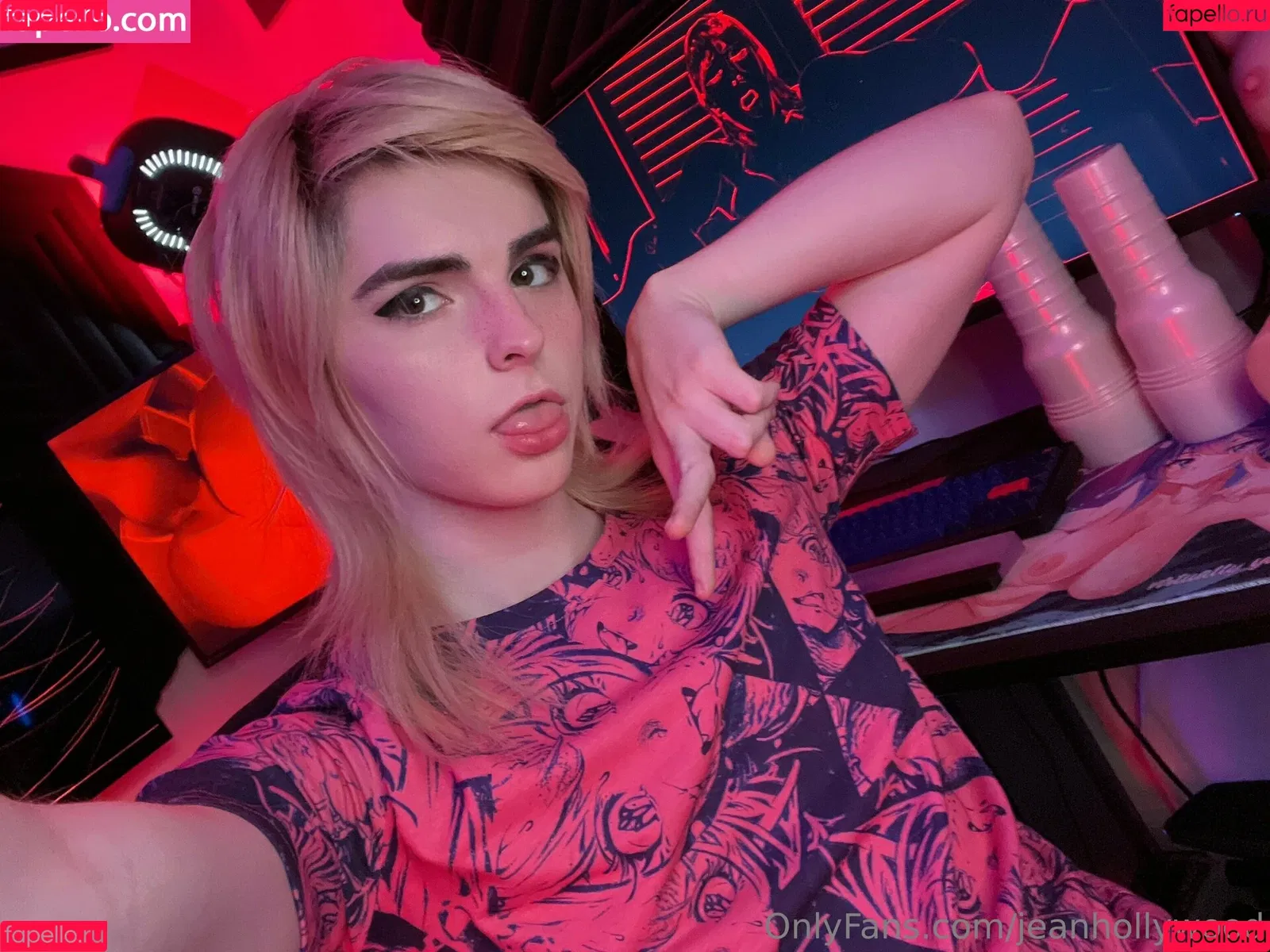 jeanhollywood / sodacattv Onlyfans Photo Gallery 