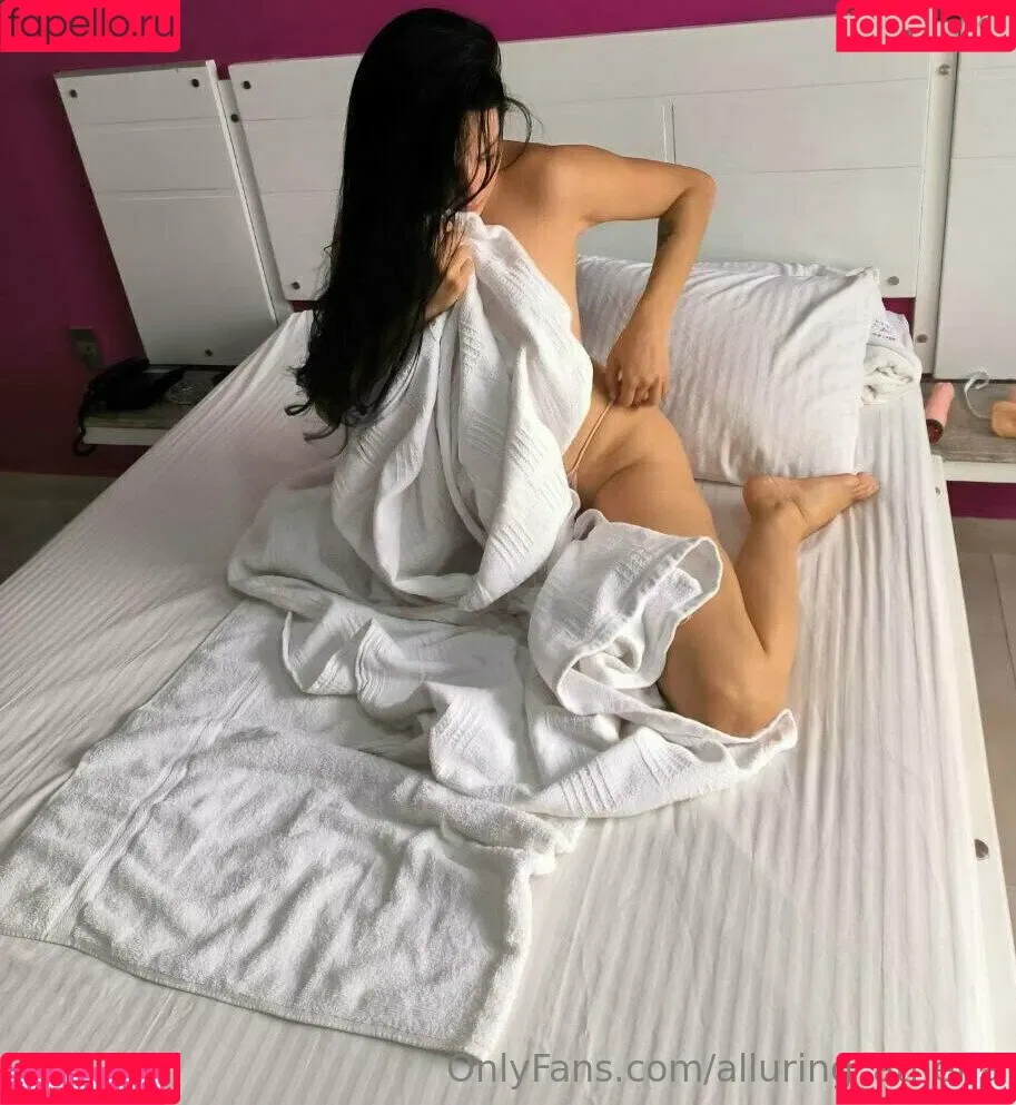 alluring_athena / alluring_athena_ Onlyfans Photo Gallery 