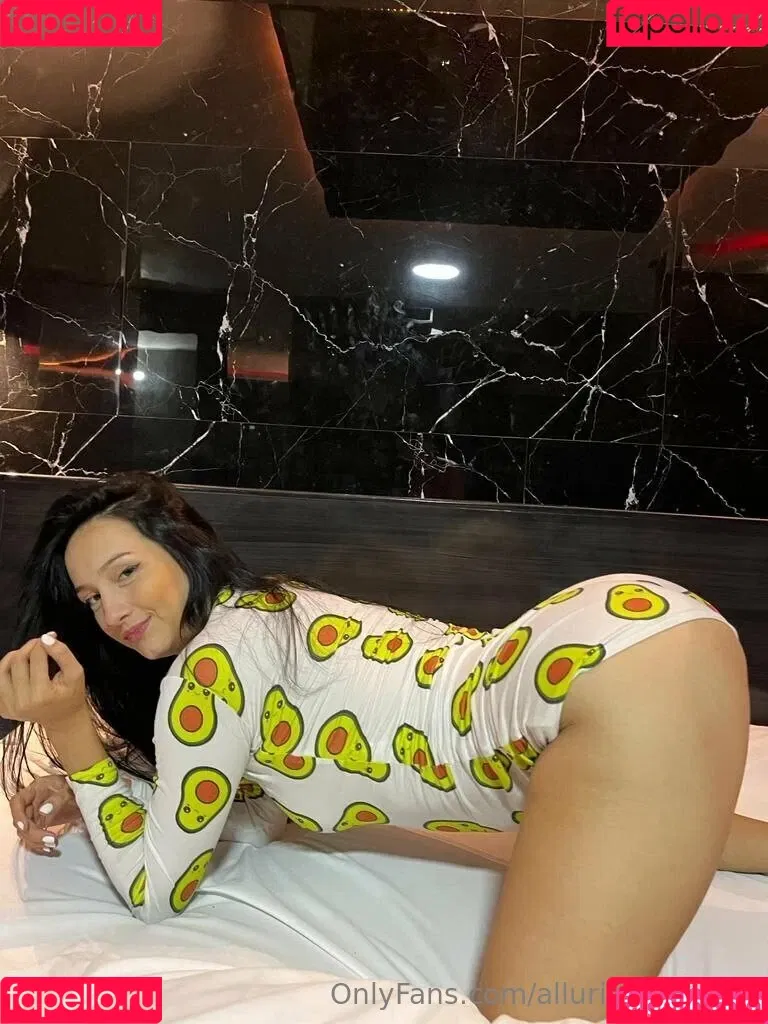 alluring_athena / alluring_athena_ Onlyfans Photo Gallery 