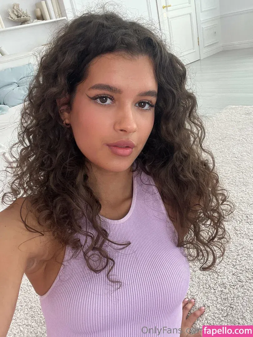 nikadevis Onlyfans Photo Gallery 