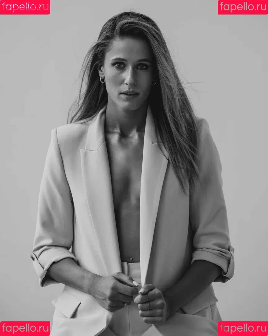 Bukowiecka / Natalia Kaczmarek / nataliaakaczmarek Onlyfans Photo Gallery 