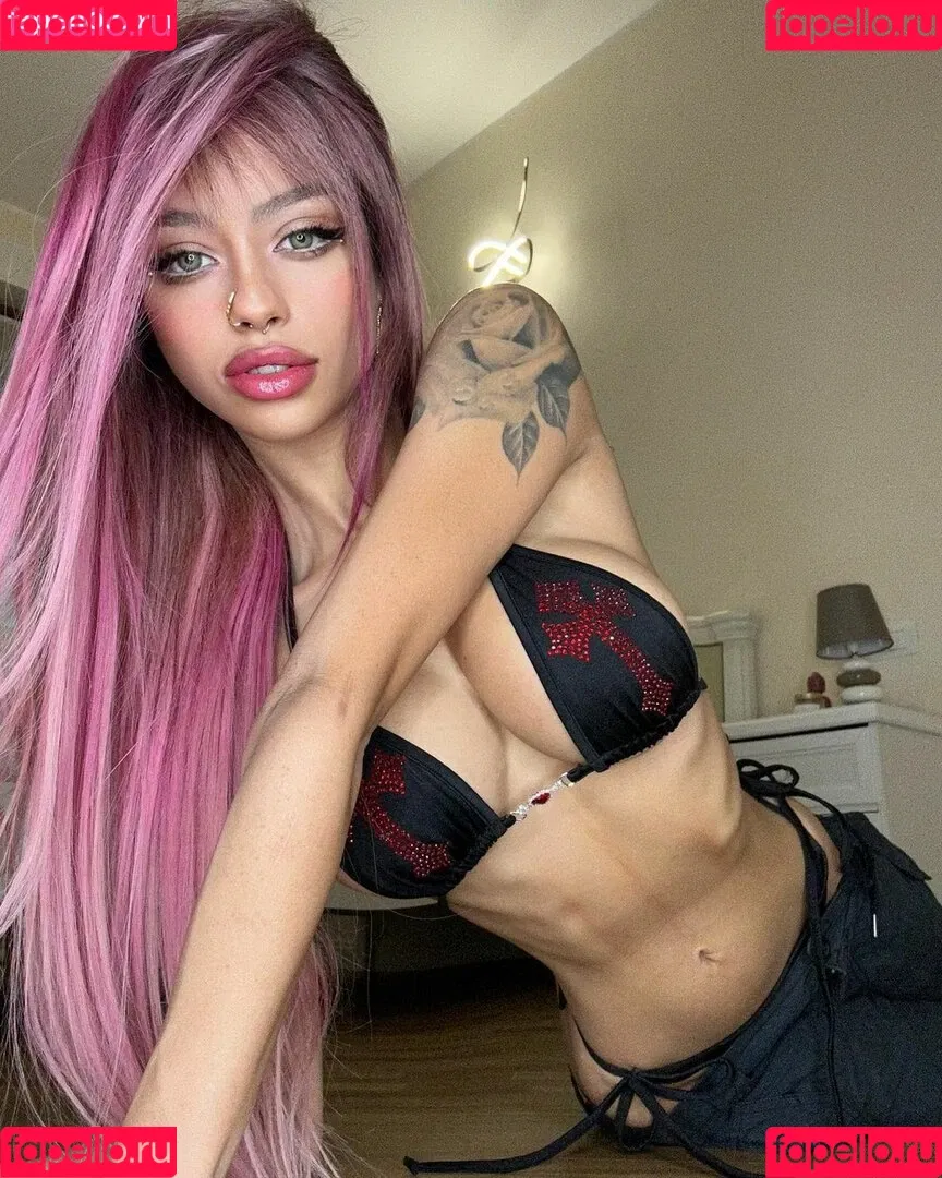 Christina Bertevello / christina.bertevello / christinabertevello Onlyfans Photo Gallery 