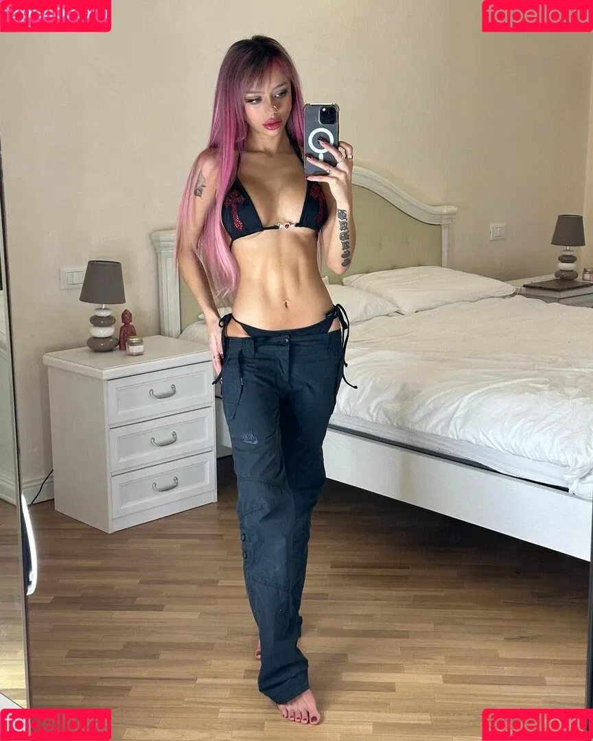 Christina Bertevello / christina.bertevello / christinabertevello Onlyfans Photo Gallery 