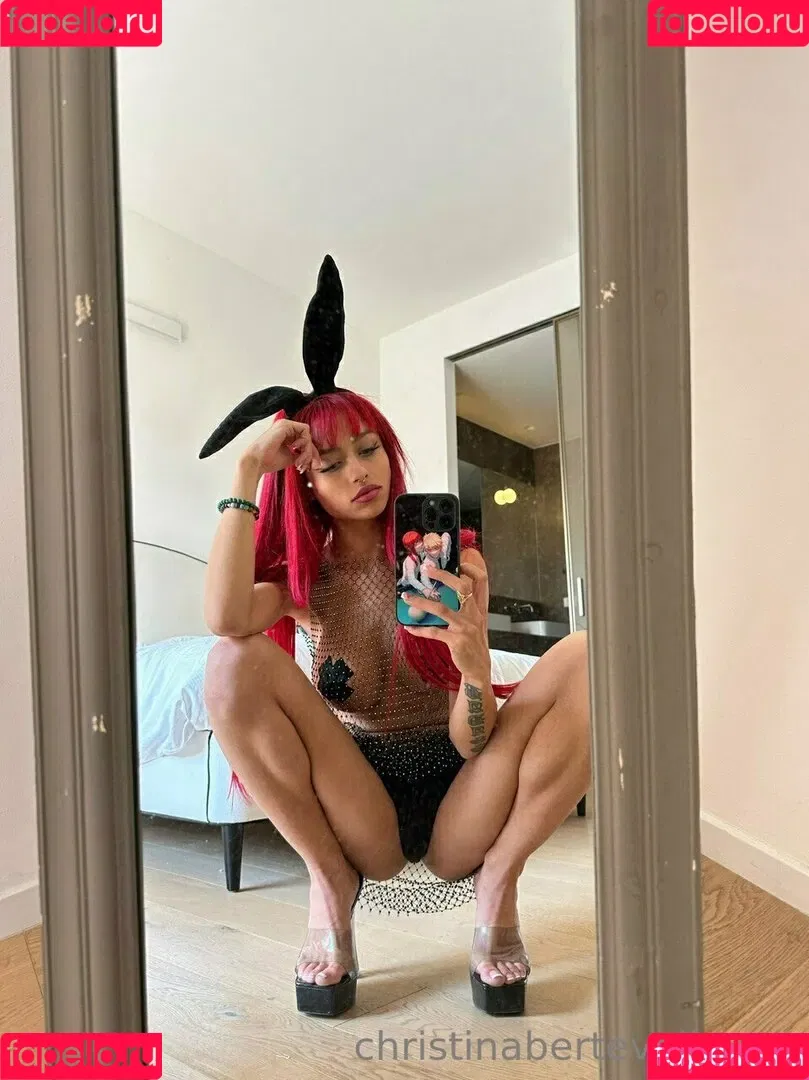 Christina Bertevello / christina.bertevello / christinabertevello Onlyfans Photo Gallery 