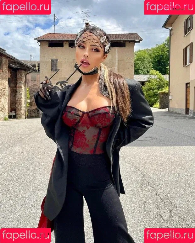 Christina Bertevello / christina.bertevello / christinabertevello Onlyfans Photo Gallery 