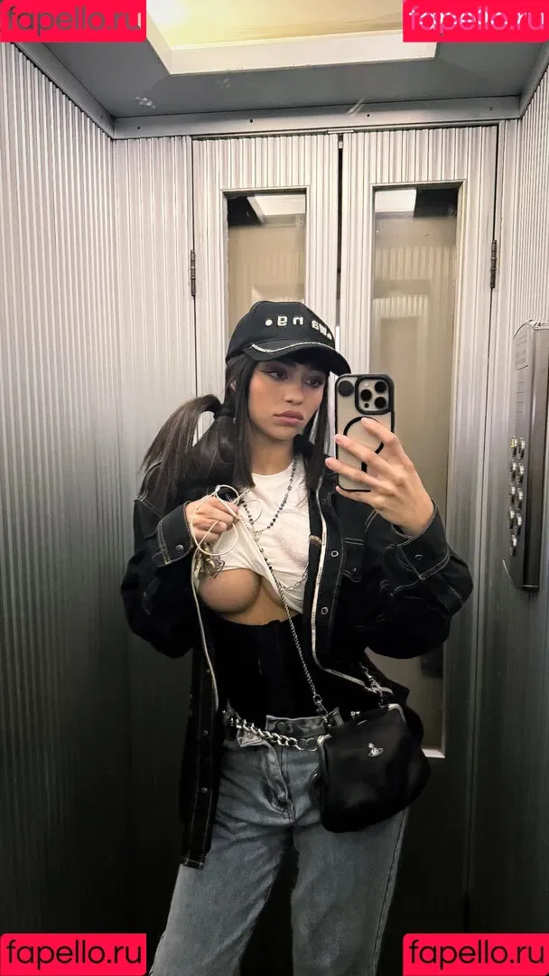 Christina Bertevello / christina.bertevello / christinabertevello Onlyfans Photo Gallery 