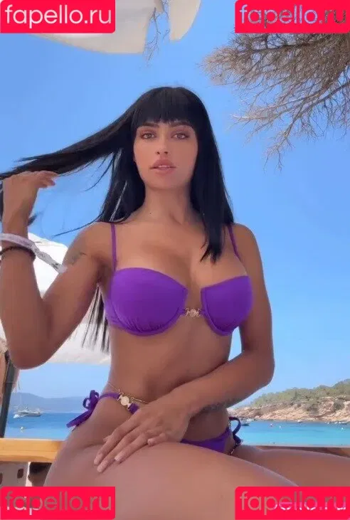 Christina Bertevello / christina.bertevello / christinabertevello Onlyfans Photo Gallery 