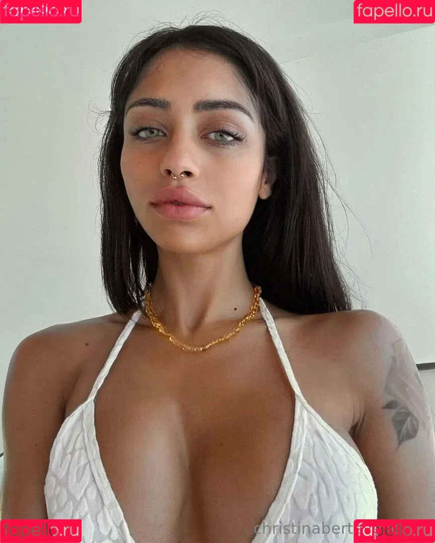 Christina Bertevello / christina.bertevello / christinabertevello Onlyfans Photo Gallery 