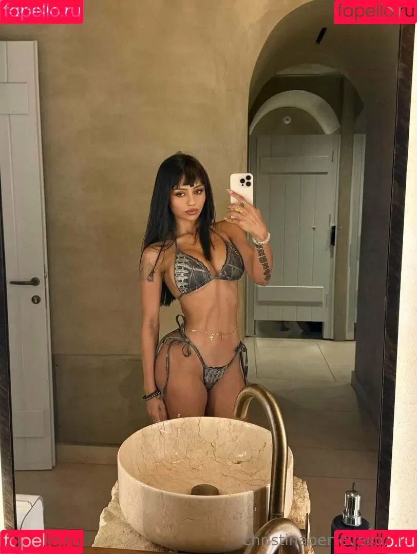 Christina Bertevello / christina.bertevello / christinabertevello Onlyfans Photo Gallery 