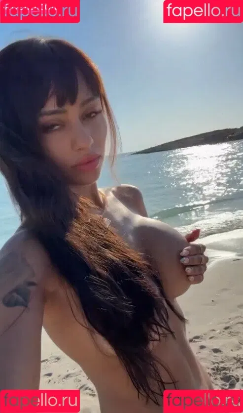 Christina Bertevello / christina.bertevello / christinabertevello Onlyfans Photo Gallery 