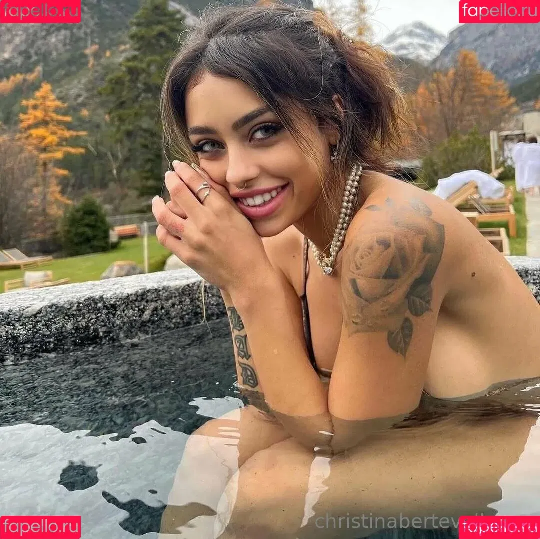 Christina Bertevello / christina.bertevello / christinabertevello Onlyfans Photo Gallery 